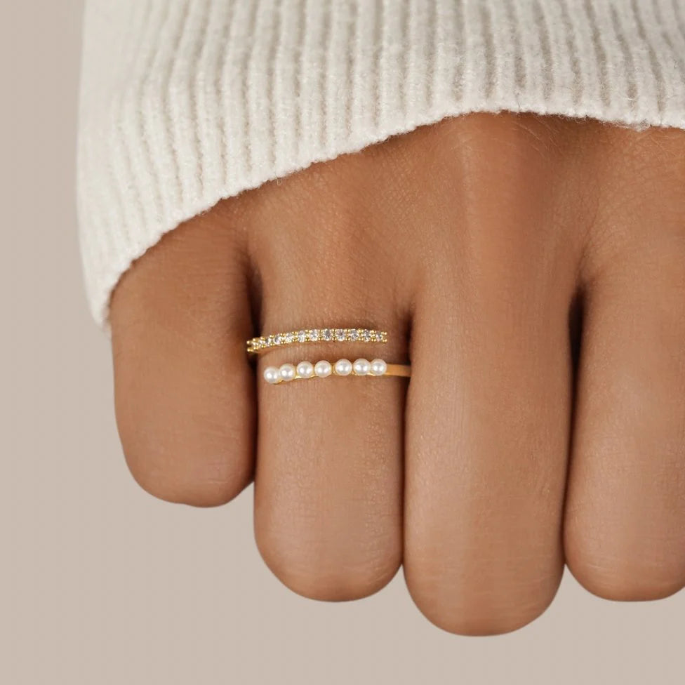 Ring with Pearl and Crystal